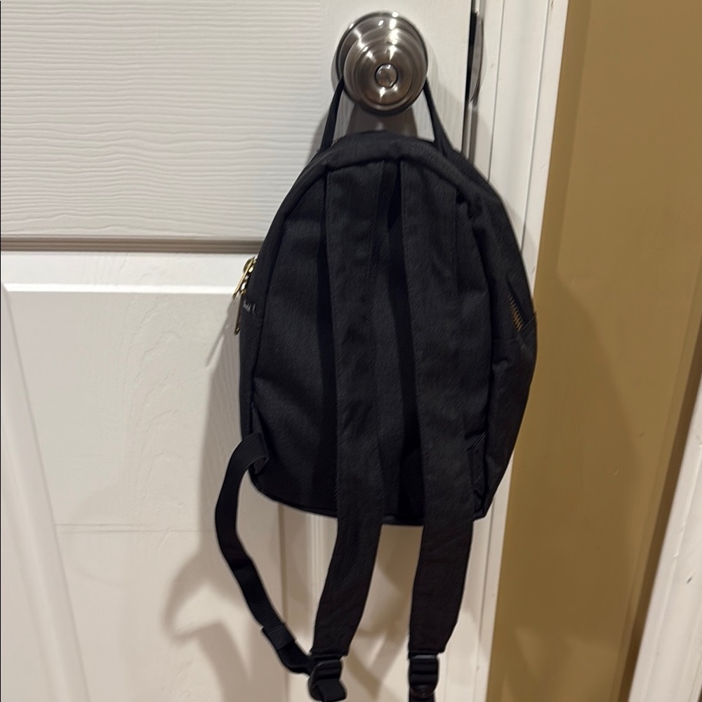Herschel Supply Company Black Mini Backpack Durable Compact Design - Picture 4 of 4